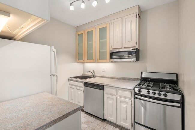 Photo - 85 E India Row Unit 11A