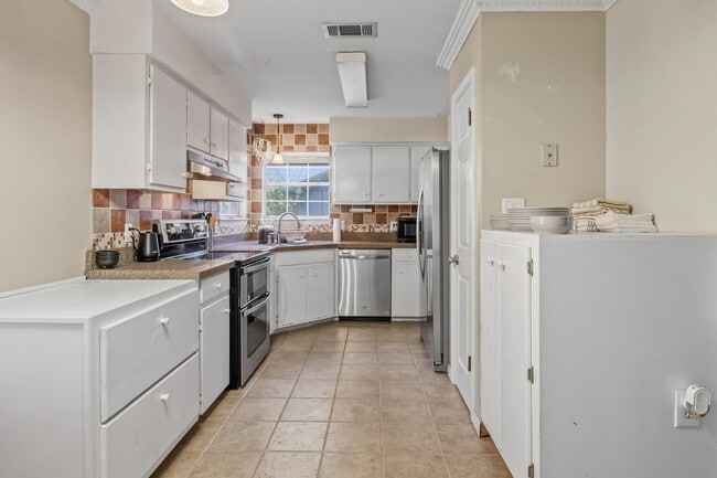 Photo - 3014 Windsor Cir