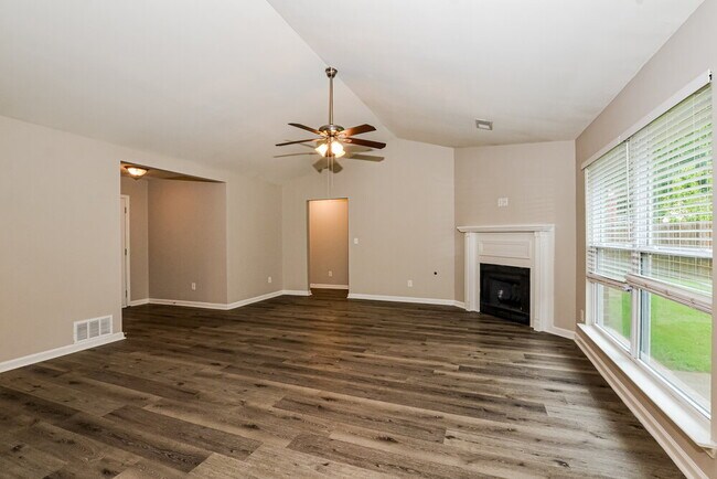 13183 Sandbourne S