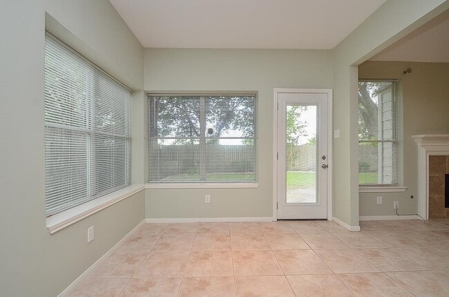 Photo - 829 Paul Quinn St Condo Unit B