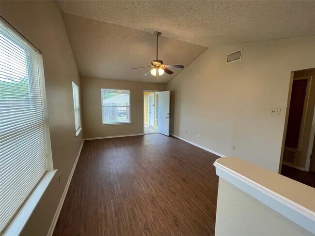 Photo - 8117 West Gate Blvd