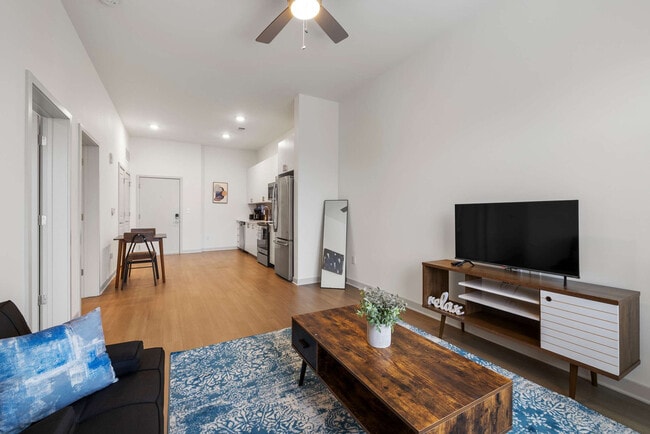 Photo - 633 E Main St Unit ID1031627P