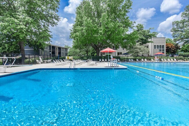 Foxridge Apartment Homes