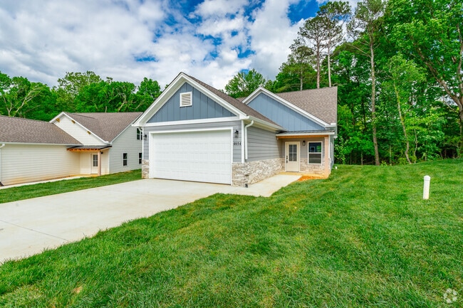 Building Photo - 4654 Heiskell Dr Rental