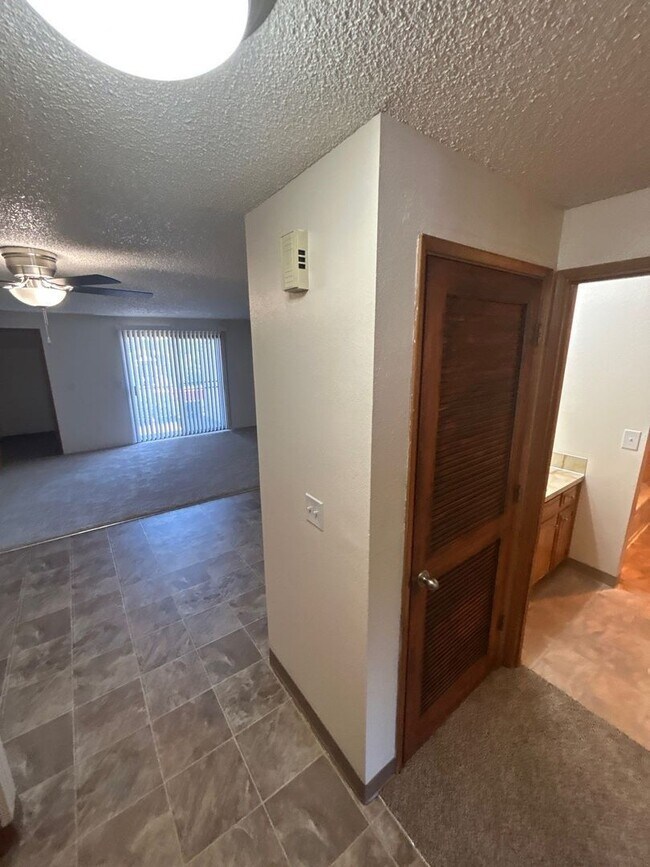 Photo - 648 Taybin Rd NW Unit D