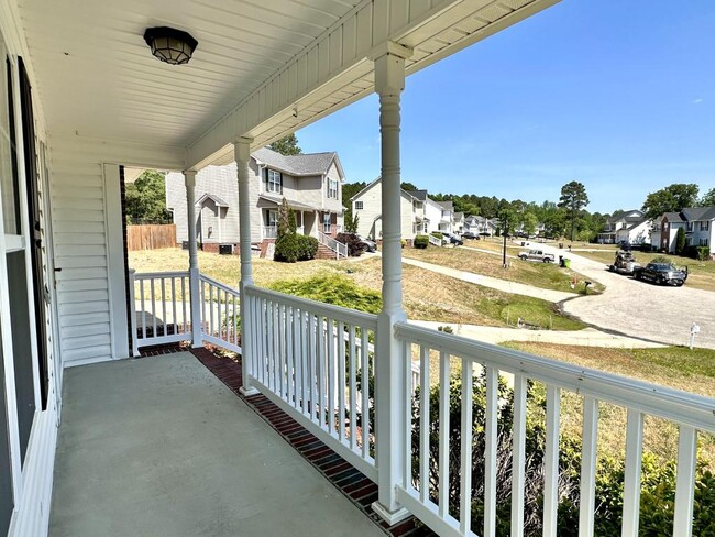 Photo - 284 Briarwood Pl