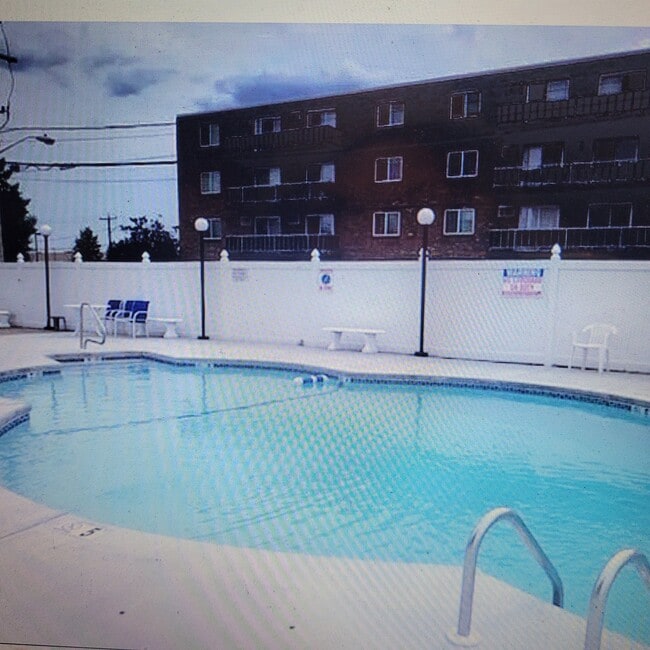 Photo - 175 Ward St Unit 77