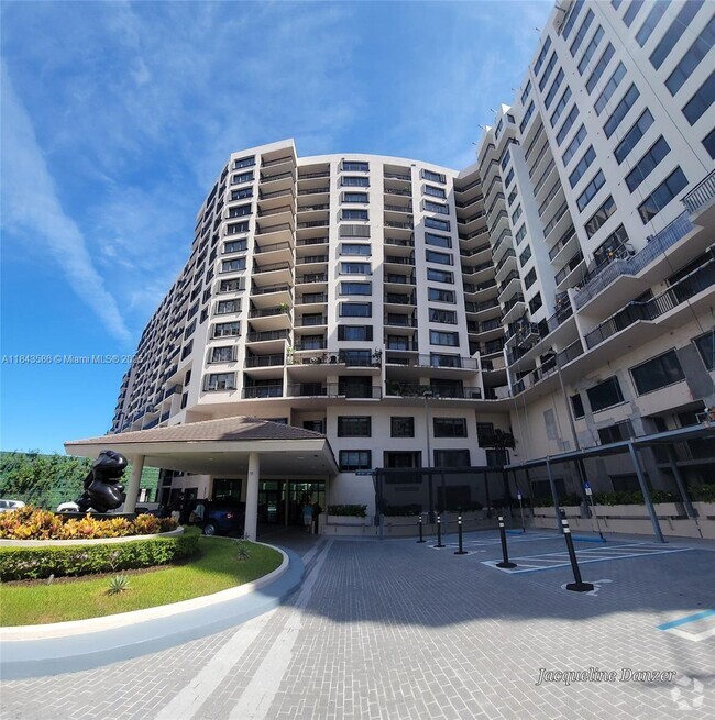 Building Photo - 540 Brickell Key Dr Unit 307 Rental