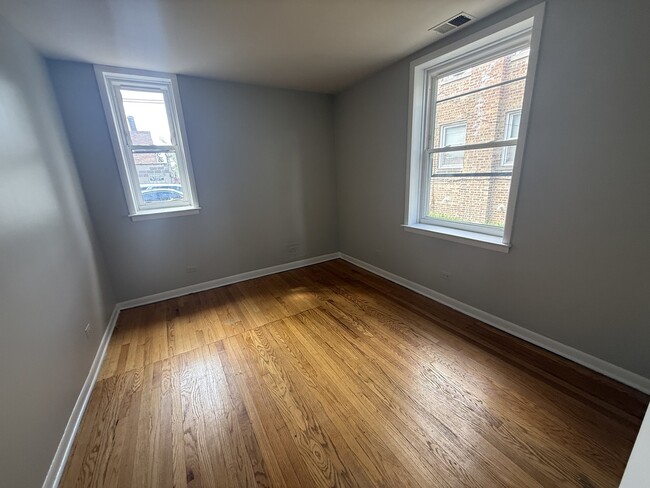 Photo - 4811 W Warwick Ave Unit 1W
