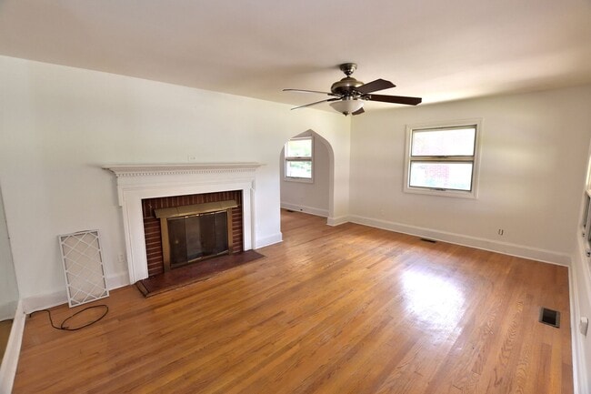 Photo - 329 Myrtle Ave
