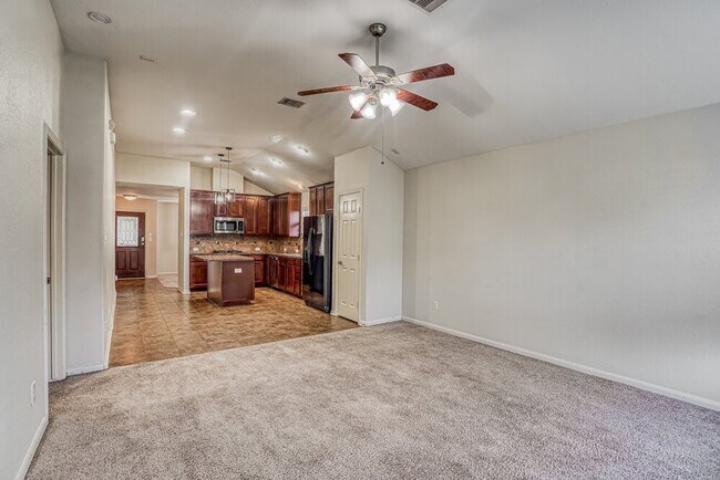 Photo - 2219 Diamond Crest Dr