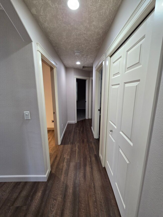 Photo - Cat Pet Friendly 3 Bed / 2.5 Bath Home Near I-5 in Albany, OR