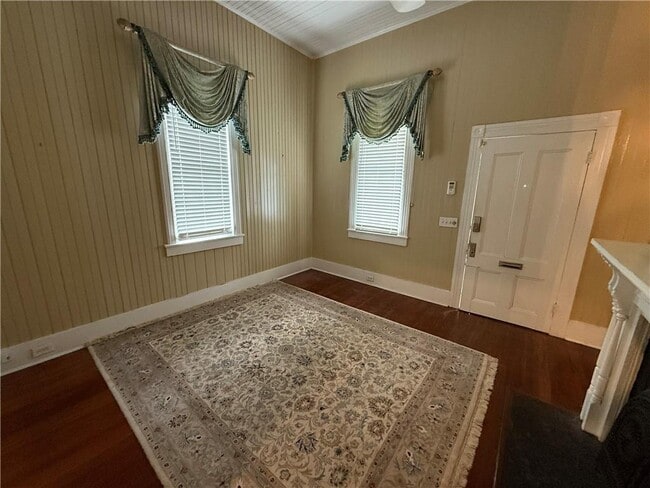 Photo - 12 N Dearborn St