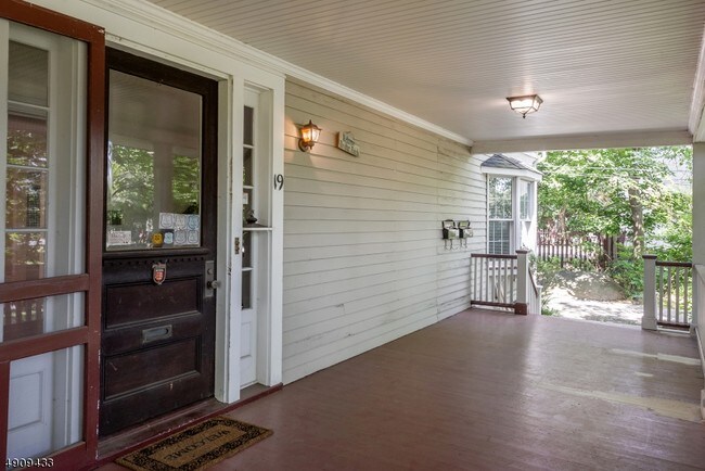 19 Pease Ave Unit 1