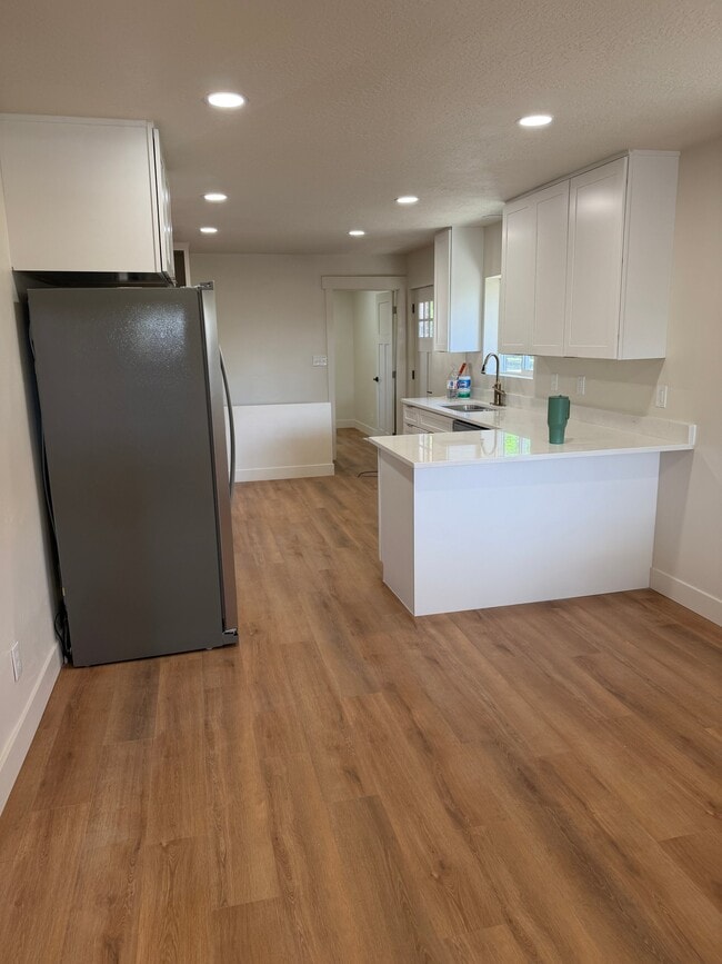 Photo - 2543 Highland Dr Unit A