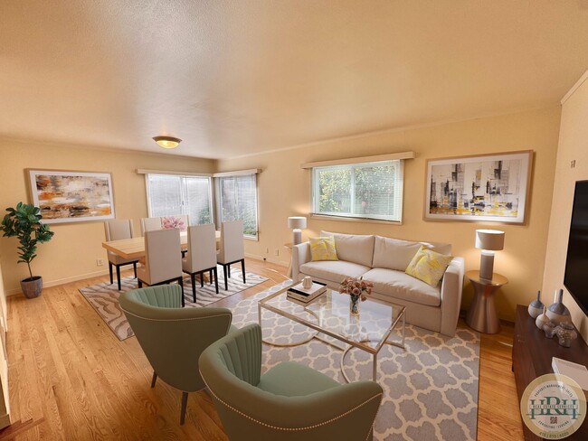 Photo - Spacious & Bright 2BR|1BA w/ One Garage Pa... Unidad 5547