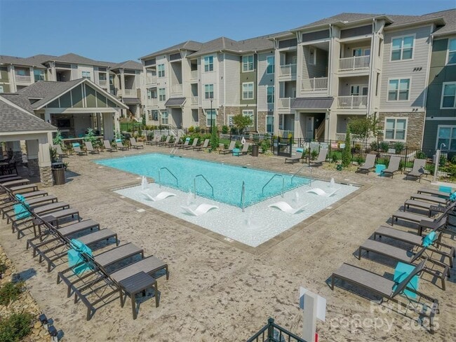 Building Photo - 15155 Ollie Dr Unit Burlington Rental
