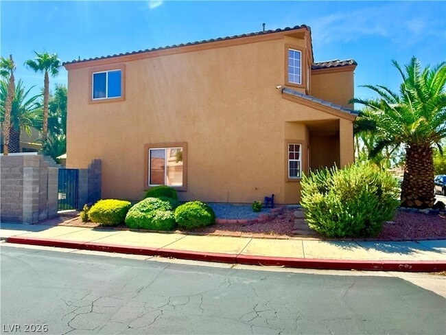 Photo - 1212 Diamond Valley St