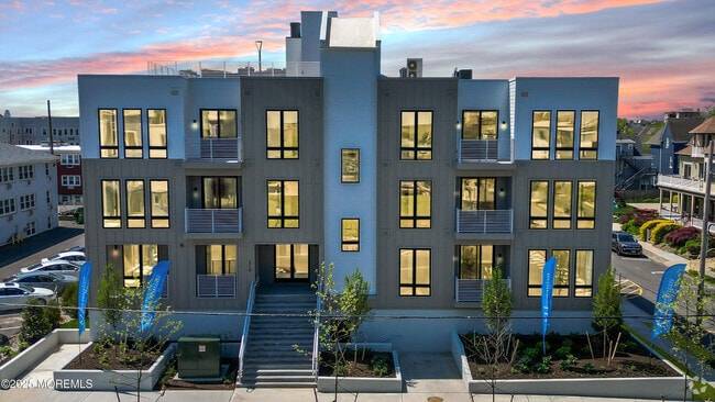 Building Photo - 218 3rd Ave Unit 204 Rental