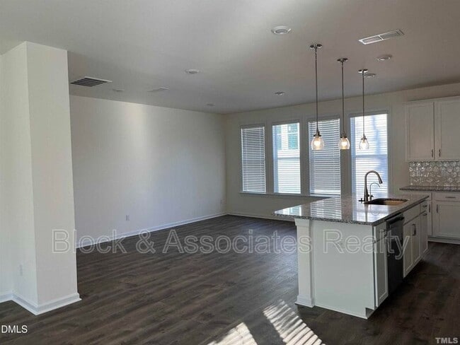 Photo - 6920 Leesville Rd