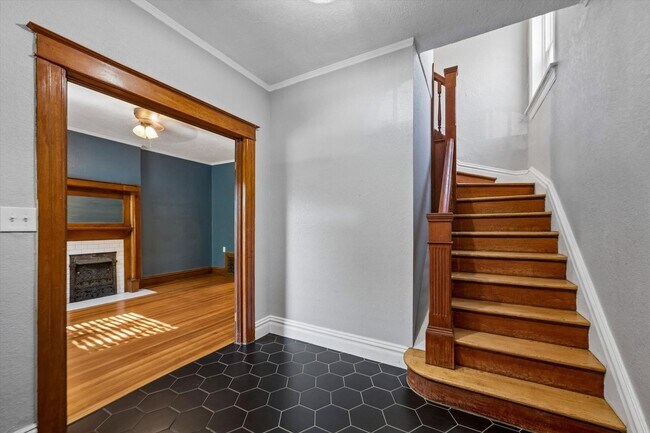 Photo - 1139 N Downing St