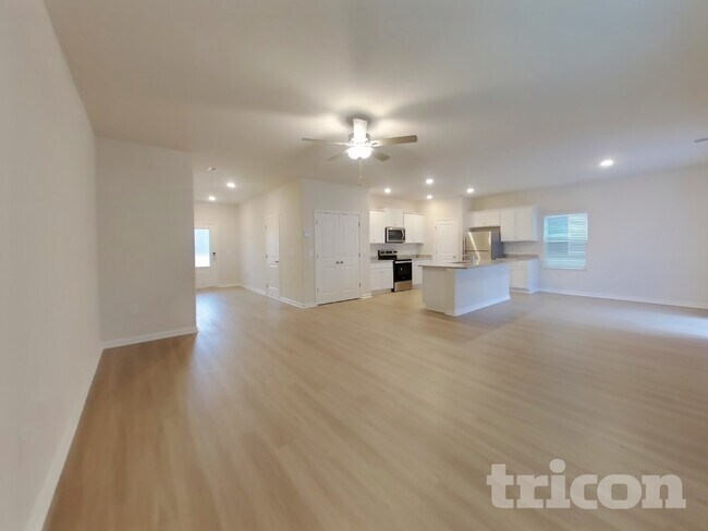 Photo - 6432 Lowe Ln