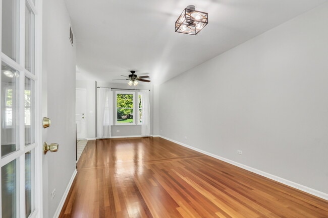 Photo - 1282 Berkshire Ln