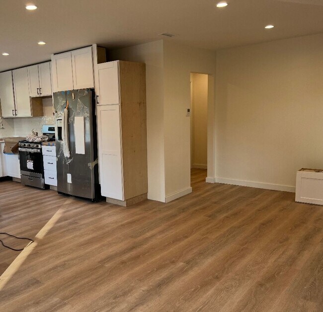 256 N Alvarado St Unit Front House