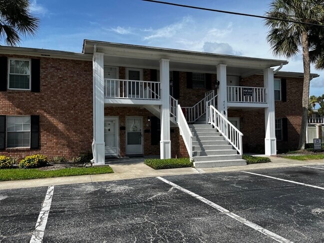 Building Photo - 405 Flagler Blvd
