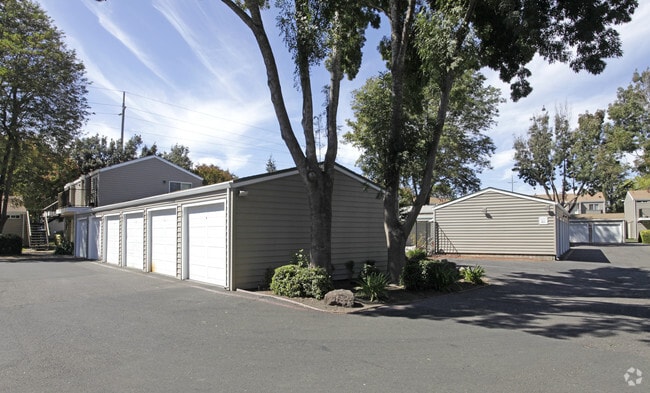Photo - Stony Creek Apartments