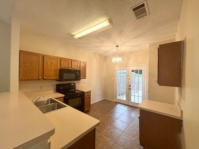 Photo - 2915 Roxboro Rd