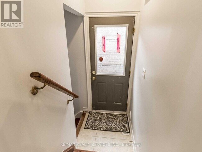 Photo - 119 Fandango Dr