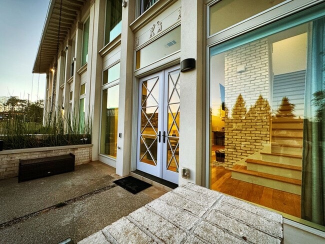 Photo - Upscale Palmyra Terrace Townhome! Fully Fu...