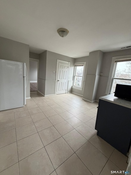 Photo - 168 Lloyd St