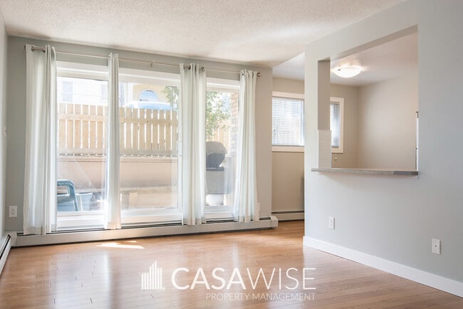 Photo - 10230-120 120 St NW