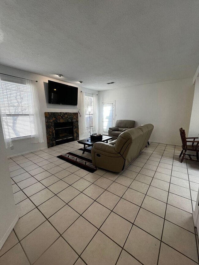 Photo - FURNISHED 2 bedroom 2 bath Townhouse With A Bonus Room in a Great Location!