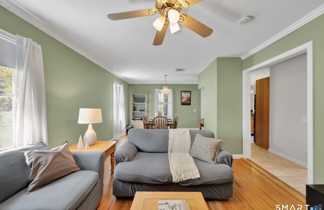 Photo - 28 Maple St Unit 2