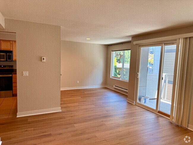 Building Photo - 1311 12th Ave S Rental