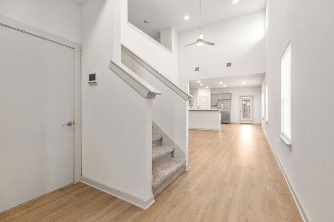 Photo - 117 New Hampton Wy