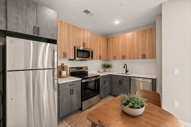 Photo - Residences at Pier 40