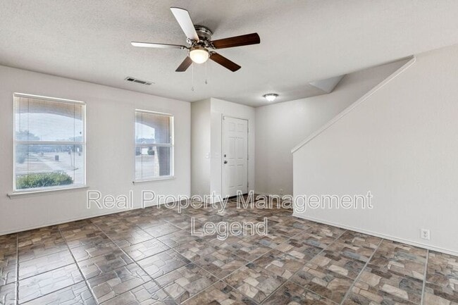 Photo - 1400 Caleo Dr