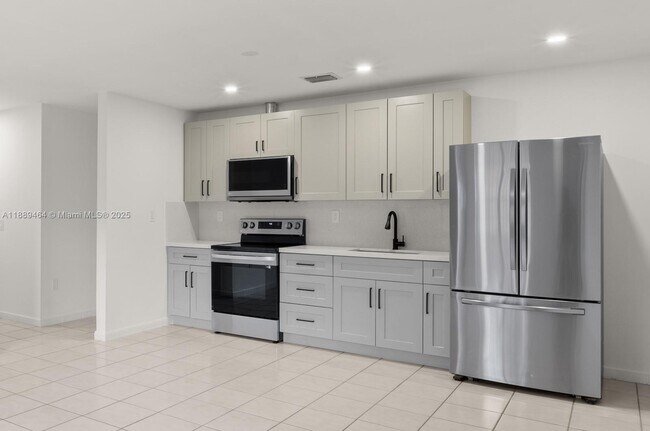 Photo - 1846 NW 5th St Unit Rear