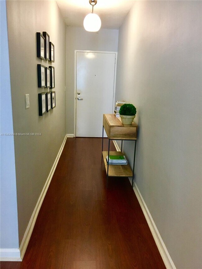 Photo - 3000 S Ocean Dr Unit 710