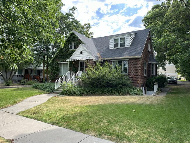 Brick House Duplex - Brick House Duplex Unidad Downstairs