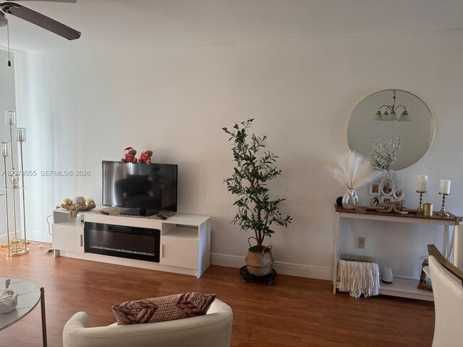 Photo - 2998 Sunrise Lakes Dr E Unit 410