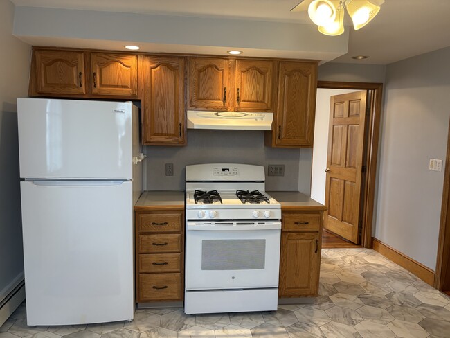 Building Photo - 55 Port Norfolk St