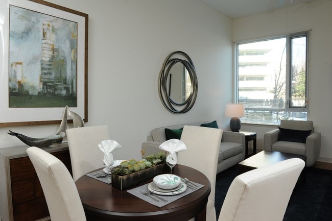 Photo - Columbia Hills Apartments