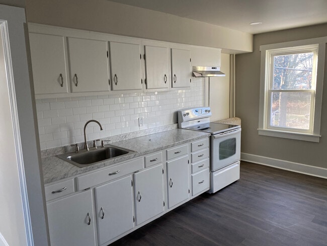 Building Photo - 200 Philadelphia Ave Unit 2