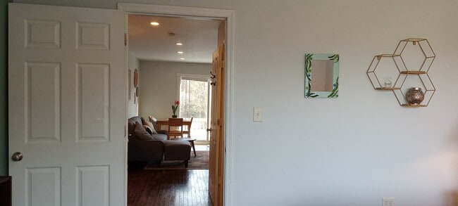 Photo - 892 Smith Farm Rd Unidad TheLoft