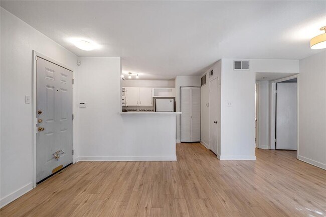 Photo - 4500 E Oltorf St Unit A116
